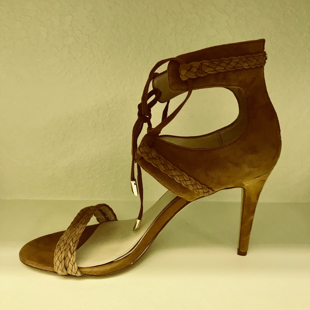 WHBM approx. 3.5” heels - new in box